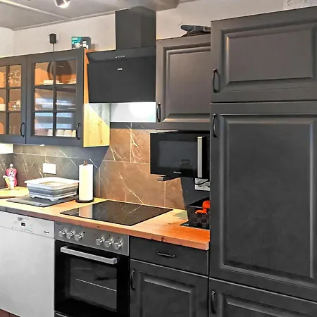 1 Bedroom Stunning In * Jabel