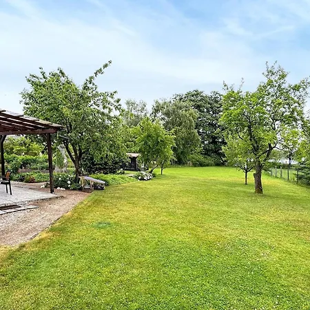 1 Bedroom Stunning In 펜션 Jabel